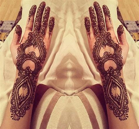 Massive Minimalist Bridal Mehndi Designs - Minimalist Bridal Mehndi ...