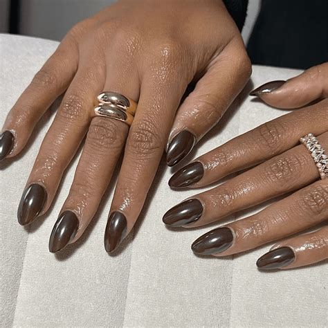 11 Brown Chrome Nail Ideas for a Shimmery Fall Manicure
