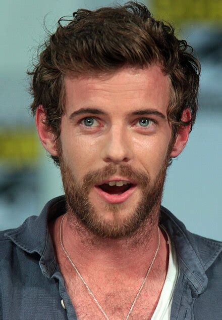 harry treadaway wikipedia