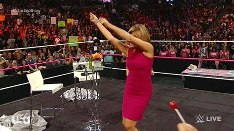 Kathie Lee Gifford, Hoda Kotb guest star on WWE's 'Monday Night Raw ...