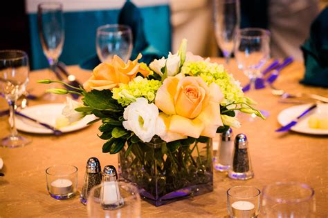 Elegant Floral Centerpiece for Champagne Tablecloth