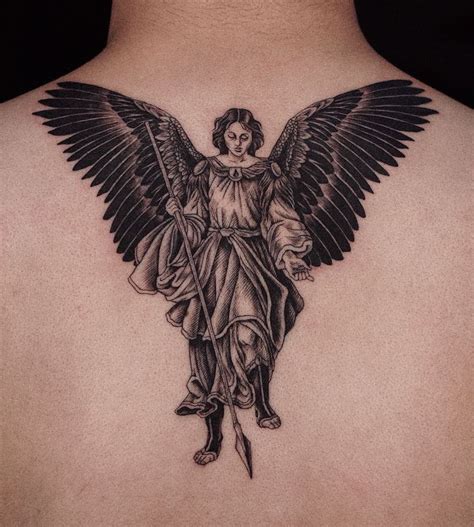 tatuagem de anjo guerreiro gabriel