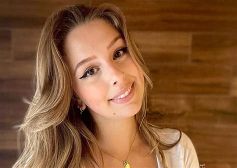 Hailey Wingit Height, Weight, Net Worth, Age, Birthday, Wiki - Lockerz