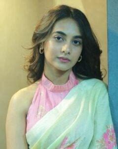 Satthi Gaani Rendu Yekaralu Actors, Cast & Crew » StarsUnfolded
