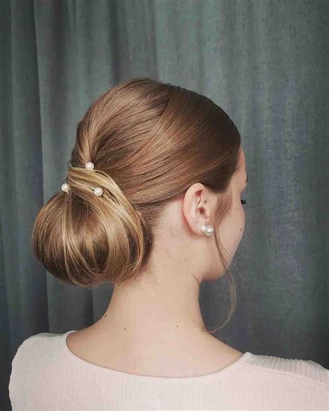Classic Chignon Tutorial