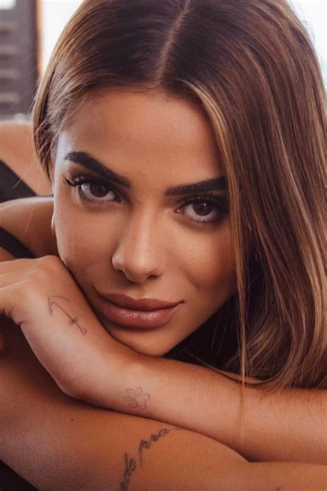 Cenapop · Key Alves mostra fotos da Playboy e fãs pensam que é Anitta