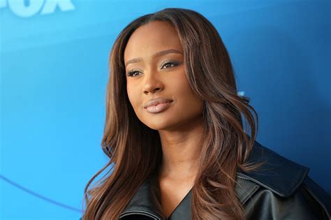 Travis Kelce's Ex-Girlfriend Wows NFL Fans With Vacation Photos - The Spun