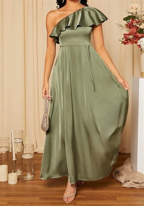 Sage Green Formal Dress, Women's Fashion, Dresses & Sets, Evening ...