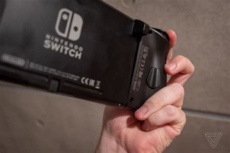 Hori’s Split Pad Pro for the Nintendo Switch gives you a real ...