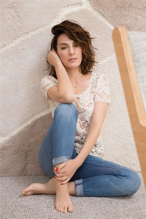 Ayelet Zurer Body