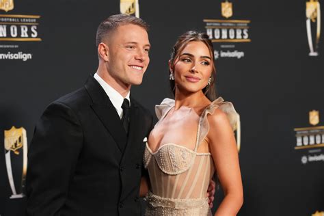 Olivia Culpo Expecting First Child With NFL Star Husband - The Spun