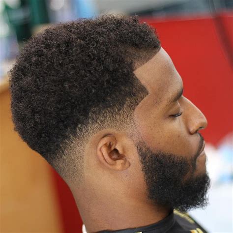 Taper Fade Crespo Curto