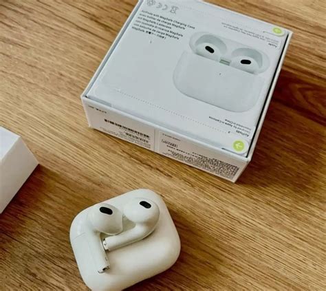 Беспроводные наушники Apple: описания, возможности и характеристики
