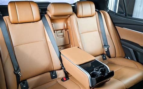 ALL- NEW TOYOTA CAMRY 2024 หรูขึ้น แรงขึ้น ประหยัดขึ้น - รถเปิดตัวใหม่