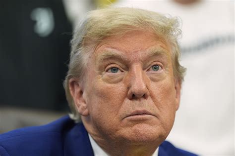 Trump Lashes Out at 'Dummy' Jerome Powell As Pressure Tactics Ignored