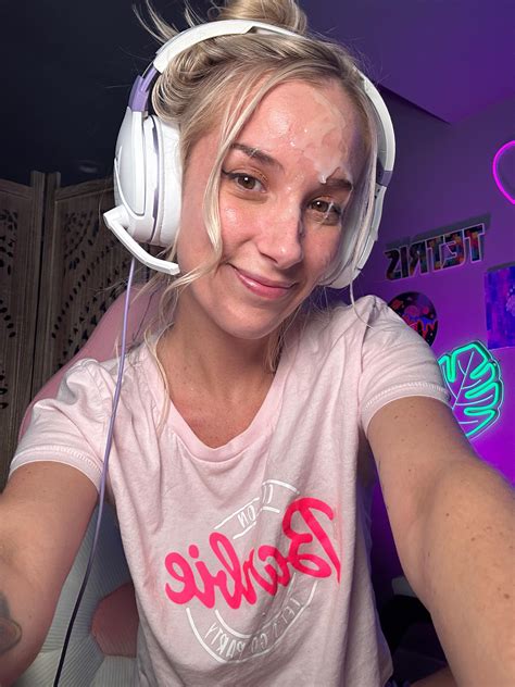 u/CosmicStarlight: The Cosmic Goddess on Reddxxx | the NSFW Browser