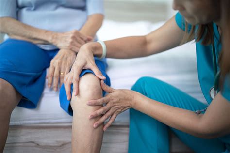 Arthrosis vs. Arthritis: Different Causes and Symptoms