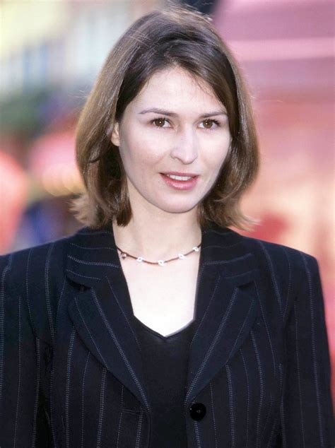“Friends” Director Considered Firing Helen Baxendale