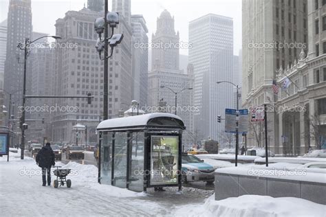 Michigan Avenue in winter time in Chicago. – Stock Editorial Photo ...