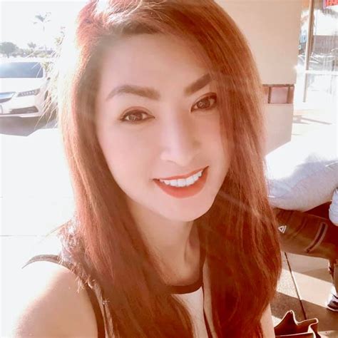 nguyen hong nhung mang chuyen gia viet nam