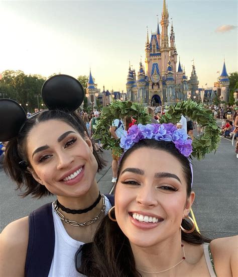 Can I just say… these girls hit the genetic lottery! They are both so