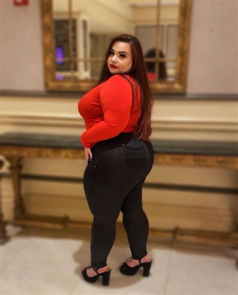 Anitaa Celeste : r/VoluptuousCurves
