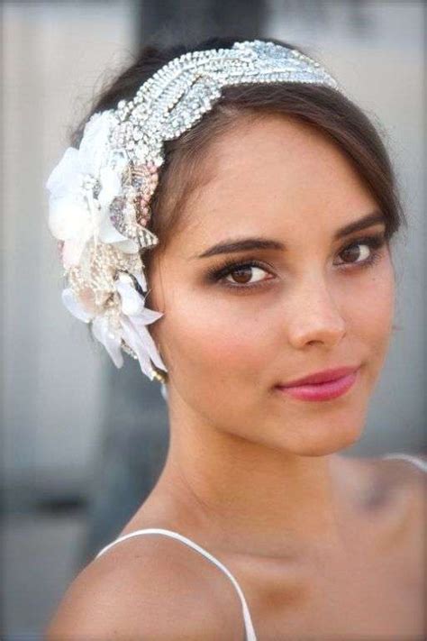 Vintage Bridal Hair Accessories | Arabia Weddings