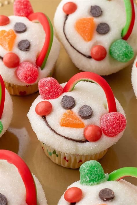 How To Make Sweet And Adorable Snowman Cupcakes