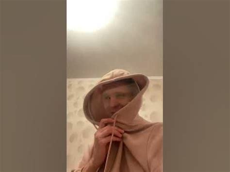 В скафандре - YouTube