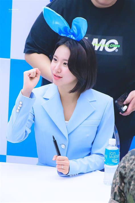 FLORESCENT on Twitter | Florescent, Cinderella, Fan signs