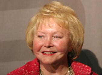 lauralee bell net worth 2021