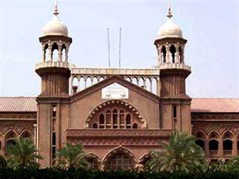 lhc full bench    students harassment issue pakistan today