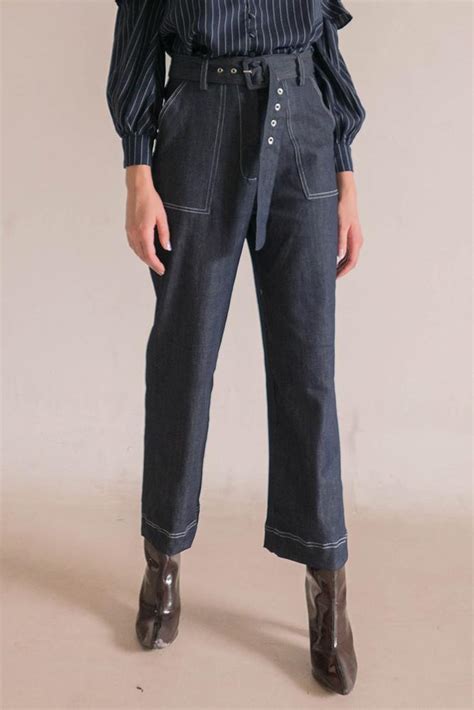 Trendy Loose Fitting Clothes to Conceal That Holiday Weight! | INNERMOD