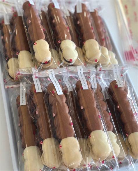 Missmeringue - #인절미 . 마카롱 작업하며 생각나는 고객님들이 계세요, 어제 인절미 작업할때는 미쓰머랭 인절미에