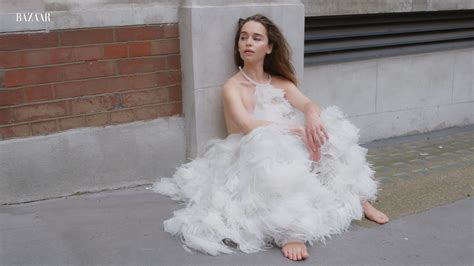 The best Emilia Clarke feet pictures 🤩