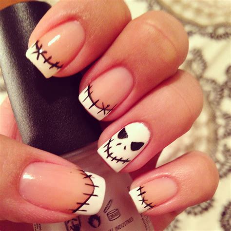 simple short halloween nails 6
