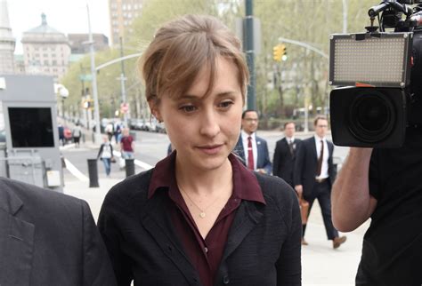 'Smallville' Actress Allison Mack Pleads Guilty In "Sex Cult" Case