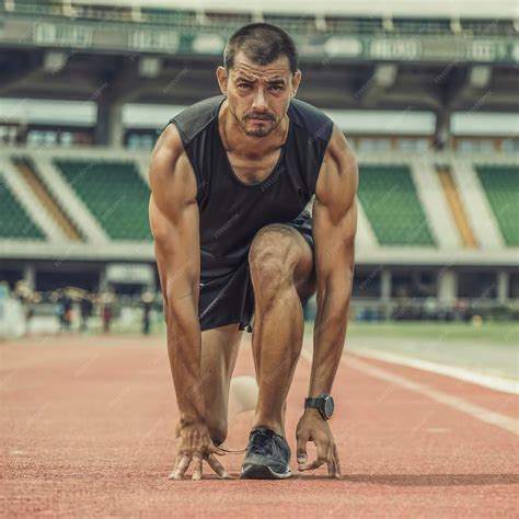 Premium AI Image | Tendon knee joint problems on Man leg from exercise