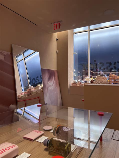 Glossier NYC flagship haul💗 : r/glossier
