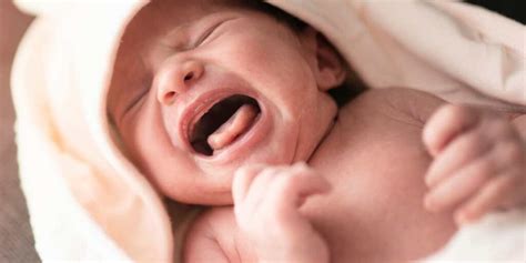 Bebê Chorando Muito - Choro de bebê: tudo para entendê-lo | Blog Petit Papillon