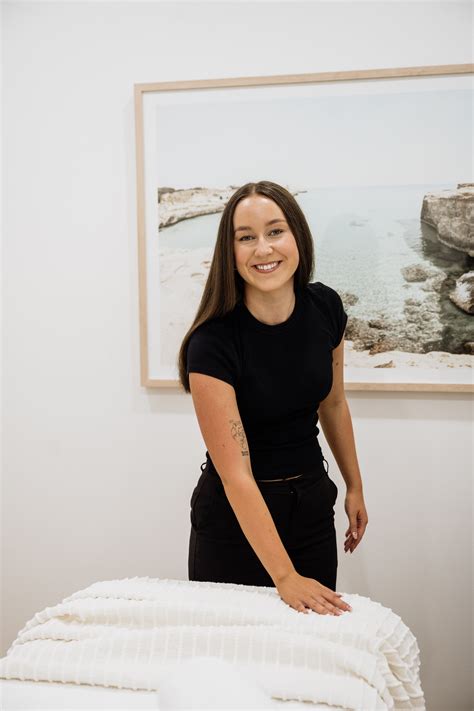 MEET THE TEAM | Discover Our Experts — BELLA MEDI