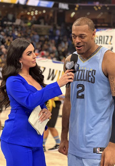 KJ Wright - Memphis Grizzlies : r/hot_reporters