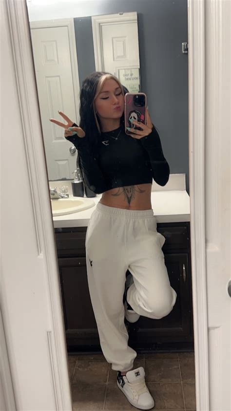 Kendall Karnival on Instagram: "as you guys can tell my entire closet