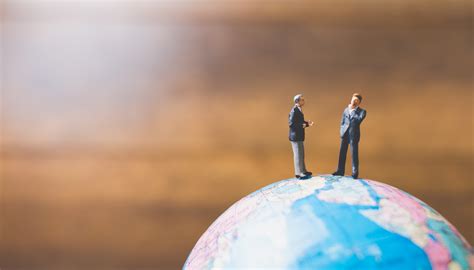 top  strategies  enter   market