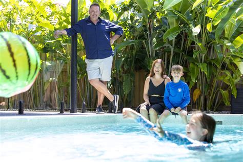 About Us - Pool Innovators | Naked Freshwater Pool Systems