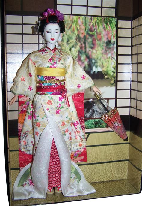 *2005 Gold label world culture Maiko Barbie doll 2 #J0982 (6400 ex