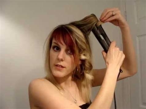 how to do curls with a hair straightener