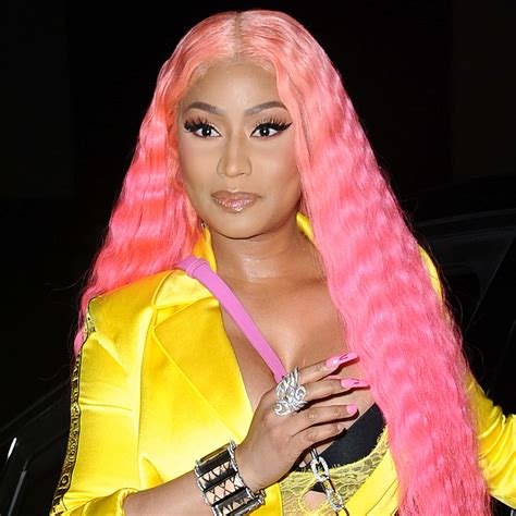 Download Nicki Minaj Brings Her A-Game to the Red Carpet | Wallpapers.com