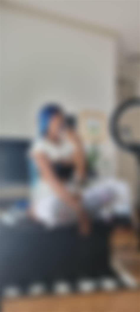 blue tongue elf ahegao : r/Ahegao_IRL