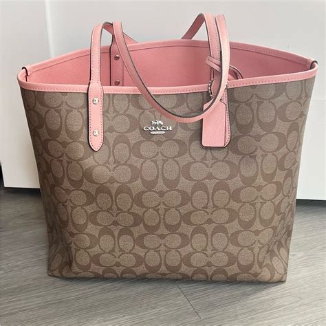 coach bags nwt coach reversible city tote color pinktan size